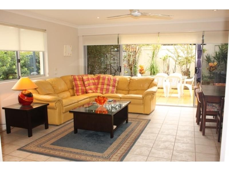 10 Parkway Drive, Mooloolaba QLD 4557