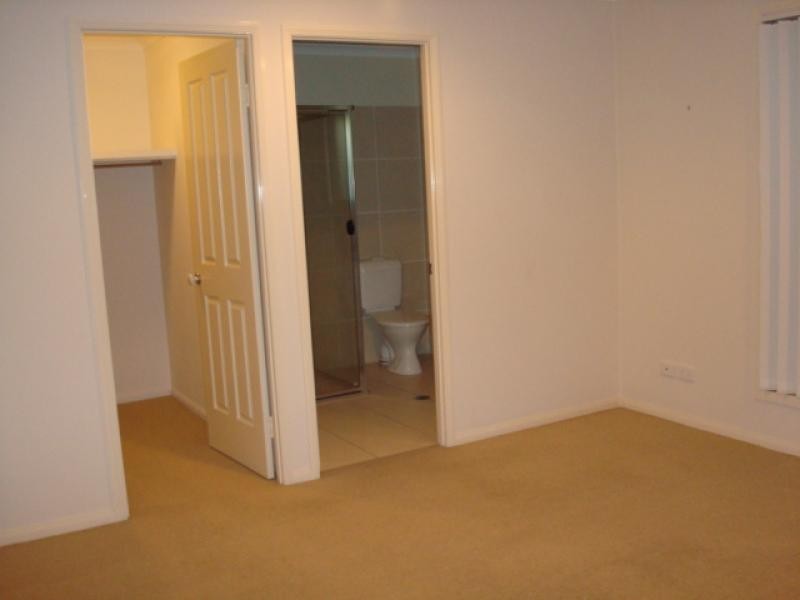 16 Linacre Street, Sippy Downs QLD 4556