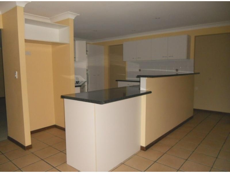 27 GARDENVALE DRIVE, Coes Creek QLD 4560