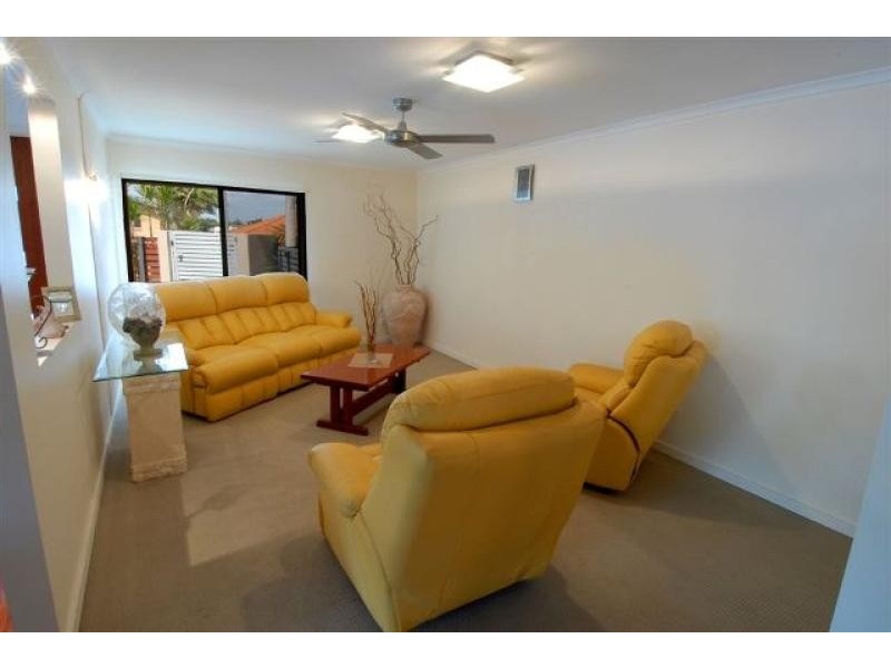 62 Goonawarra Drive, Mooloolaba QLD 4557