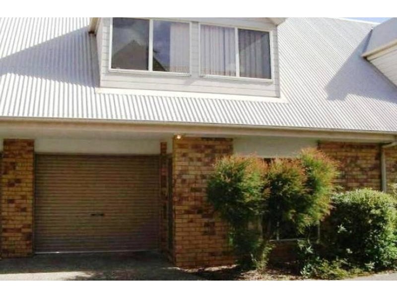 Unit 4/35 Baden Powell Street, Maroochydore QLD 4558