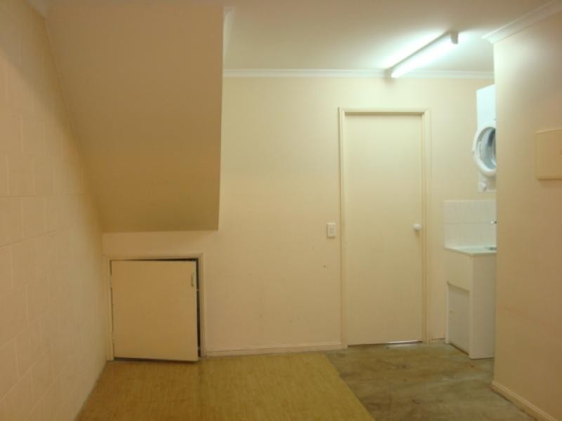 Unit 4/35 Baden Powell Street, Maroochydore QLD 4558