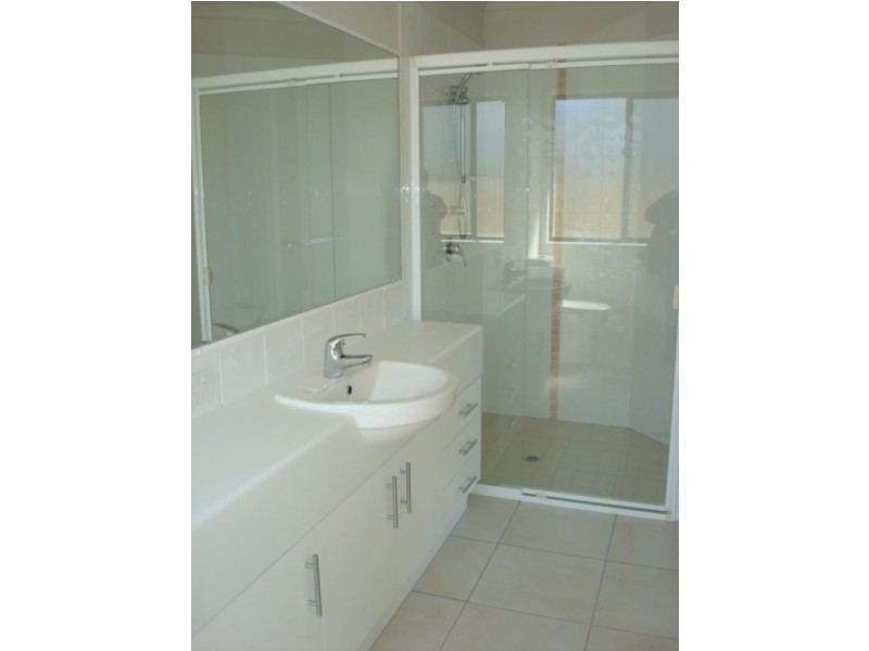 17 PEPPERMINT CRES, Sippy Downs QLD 4556