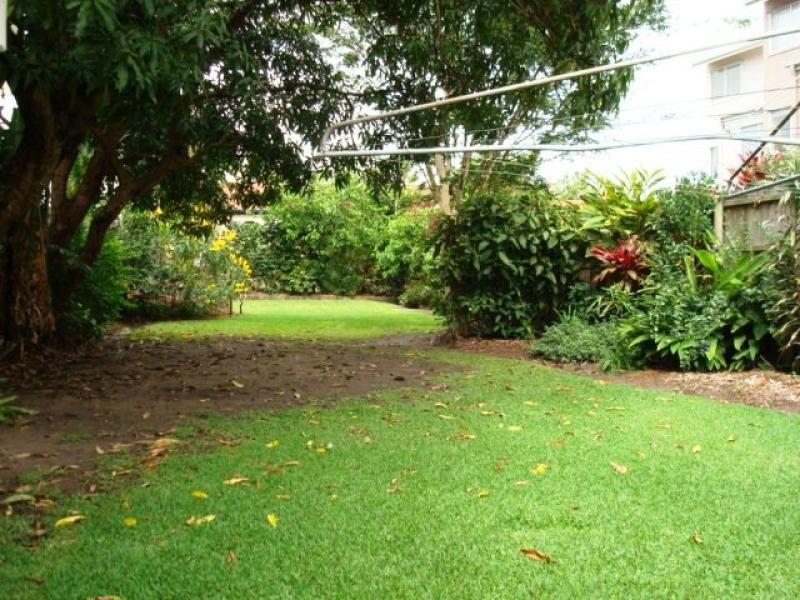 113 BRADMAN AVENUE, Maroochydore QLD 4558