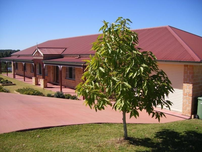 Mapleton QLD 4560