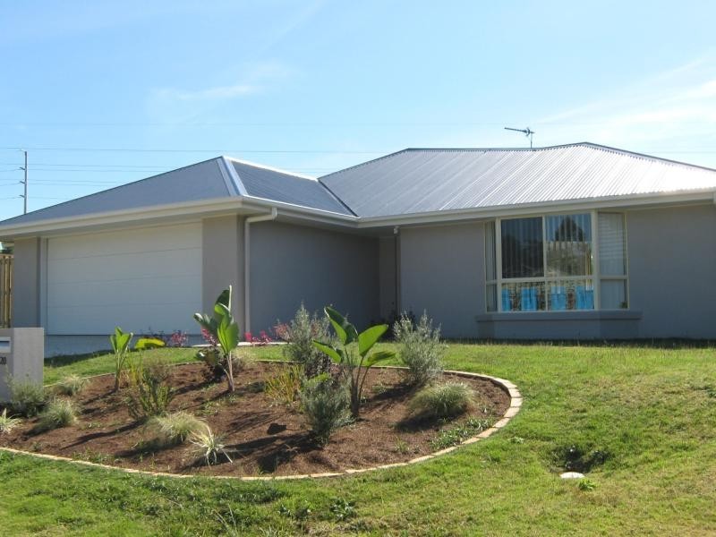 20 PRESENTATION BOULEVARD, Nambour QLD 4560