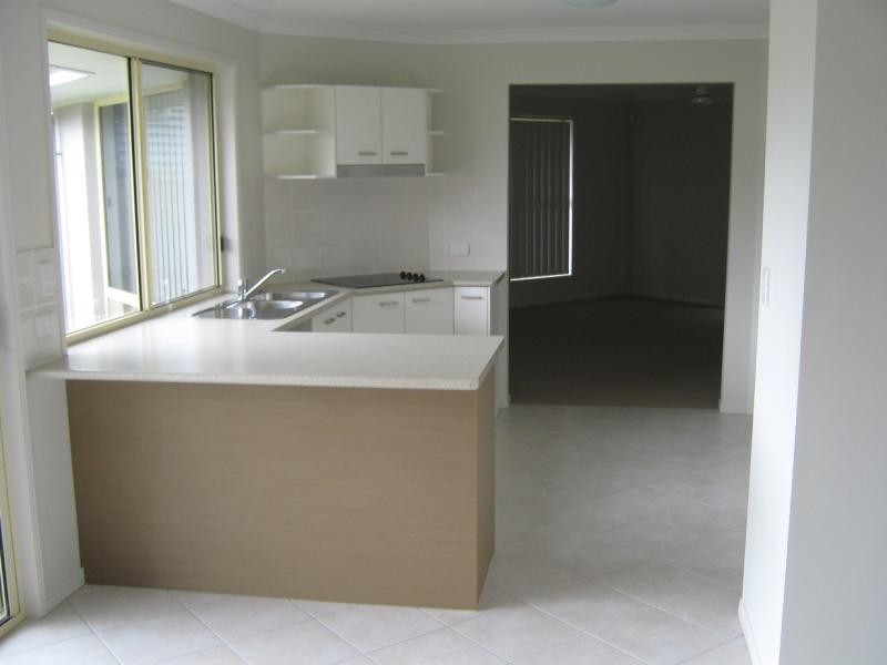 20 PRESENTATION BOULEVARD, Nambour QLD 4560