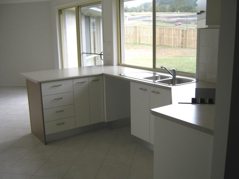 20 PRESENTATION BOULEVARD, Nambour QLD 4560