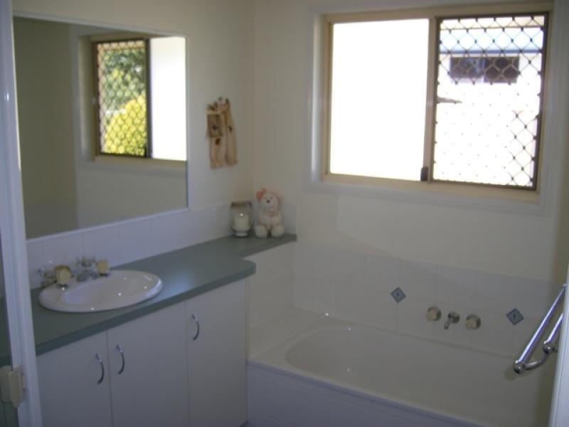 26 Gardenvale Drive, Coes Creek QLD 4560