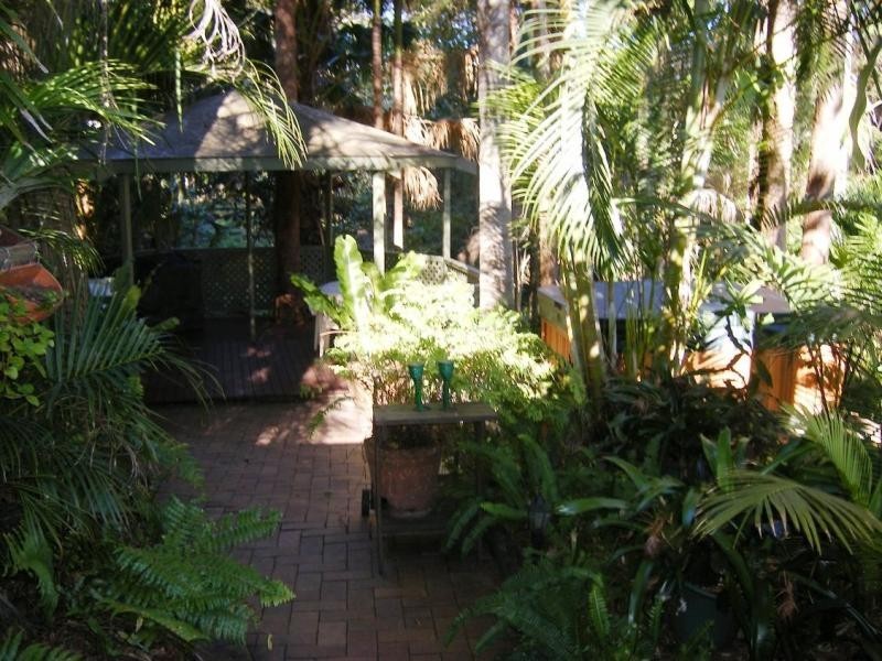 250 Old Bruce Hwy, Tanawha QLD 4556