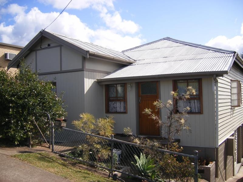 16 Lamington Terrace, Nambour QLD 4560