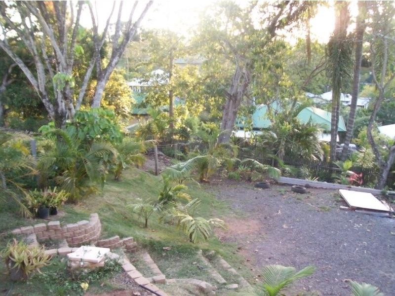 16 Lamington Terrace, Nambour QLD 4560