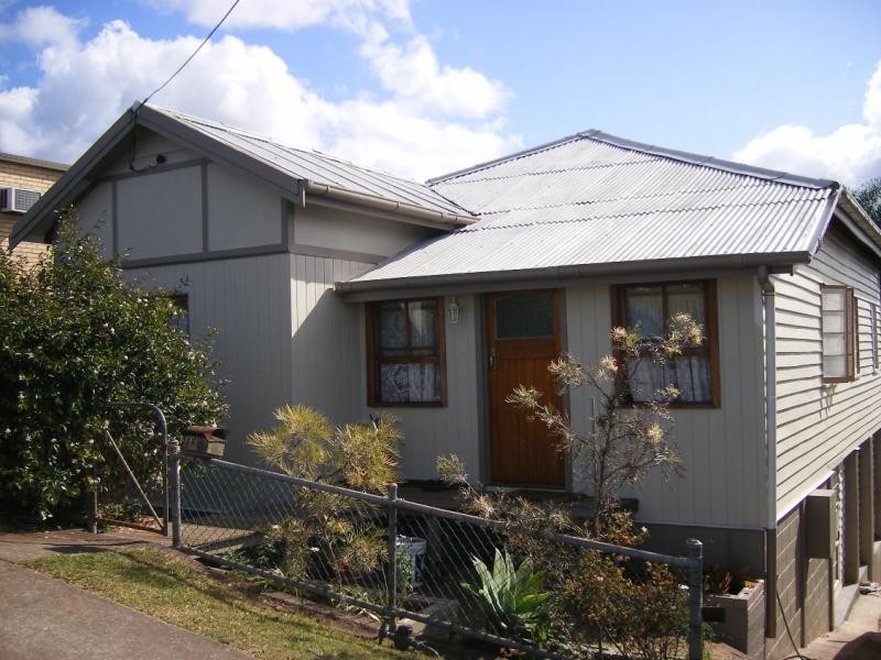 16 Lamington Terrace, Nambour QLD 4560