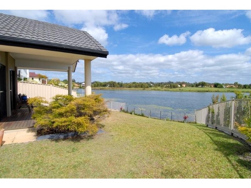 107 Mahogany Drive, Pelican Waters QLD 4551