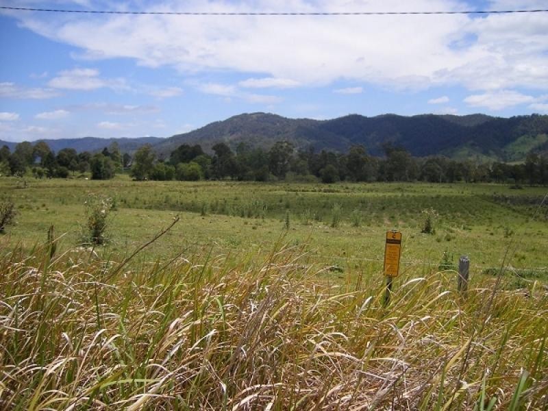 Cambroon QLD 4552