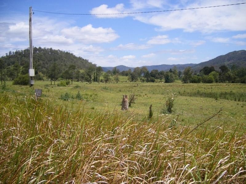 Cambroon QLD 4552