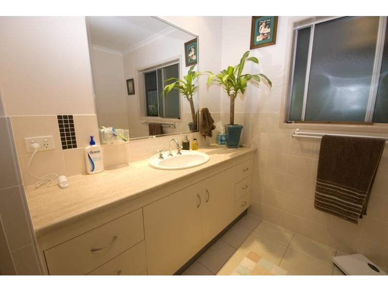 20 Davey Drive, Woombye QLD 4559