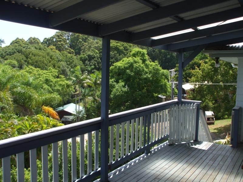 27 Bonney Street, Nambour QLD 4560