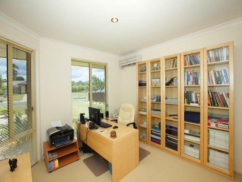 7 Maddock Avenue, Mooloolah Valley QLD 4553