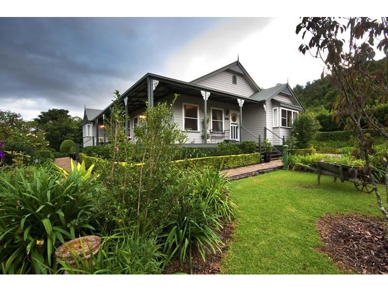 42 McCarthy Shute Road, Maleny QLD 4552