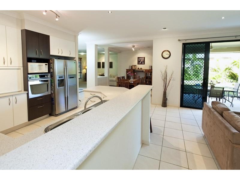 6 Gallows Place, Palmwoods QLD 4555