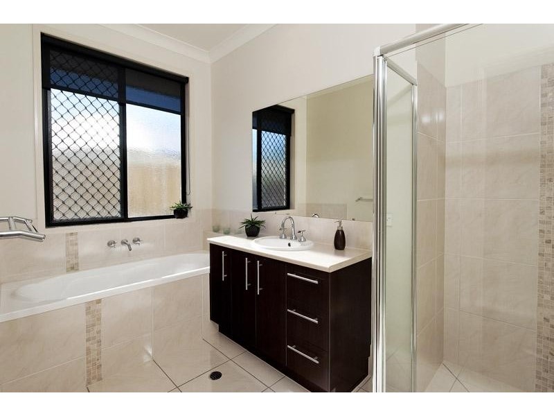 6 Gallows Place, Palmwoods QLD 4555
