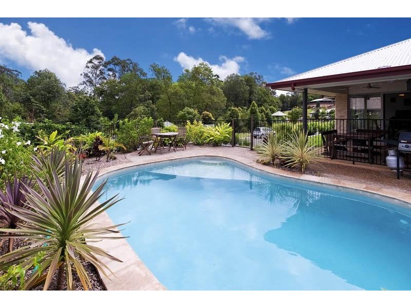 2 BUNYA PINE PLACE, Woombye QLD 4559