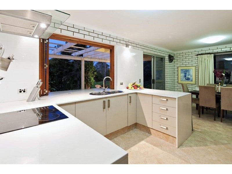 590 Mountain View Road, Maleny QLD 4552