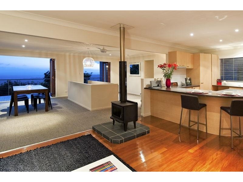 555 Mountain View Road, Maleny QLD 4552