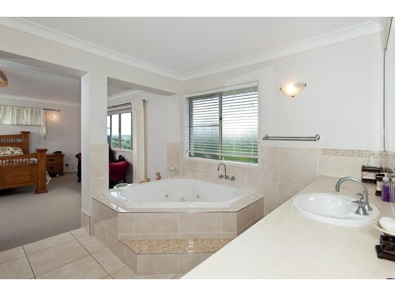 169 North Maleny Road, Maleny QLD 4552