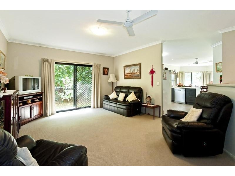 9 Dixon Avenue, Maleny QLD 4552