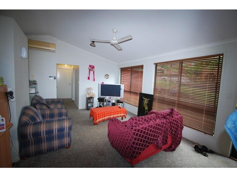 12 Sapphire Drive, Nambour QLD 4560