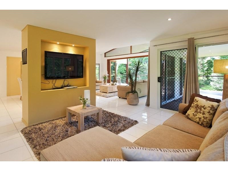 53 Mary Cairncross Avenue, Maleny QLD 4552