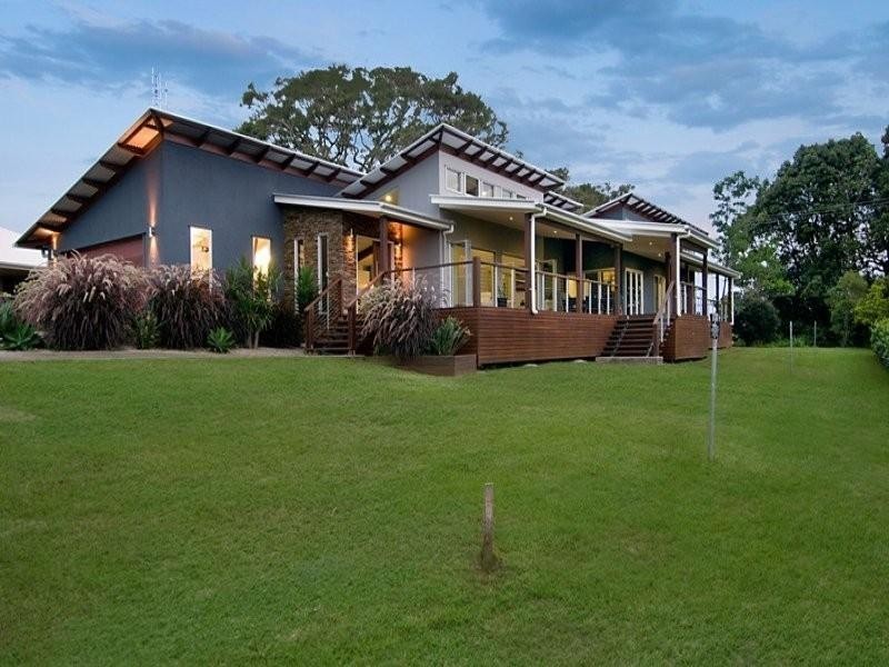 2 Curlew Court, Maleny QLD 4552