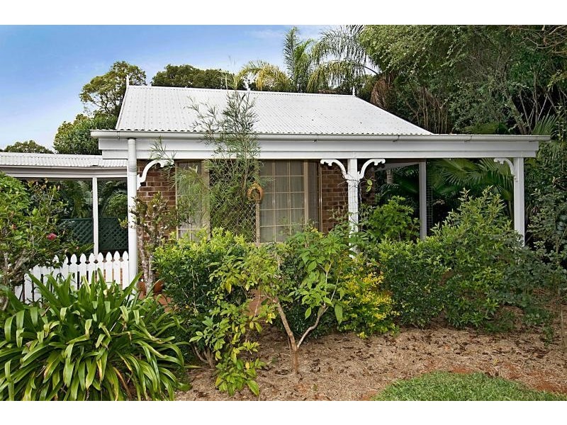 8 Ensbey Road, Flaxton QLD 4560
