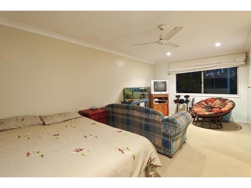 98 Dixon Avenue, Maleny QLD 4552