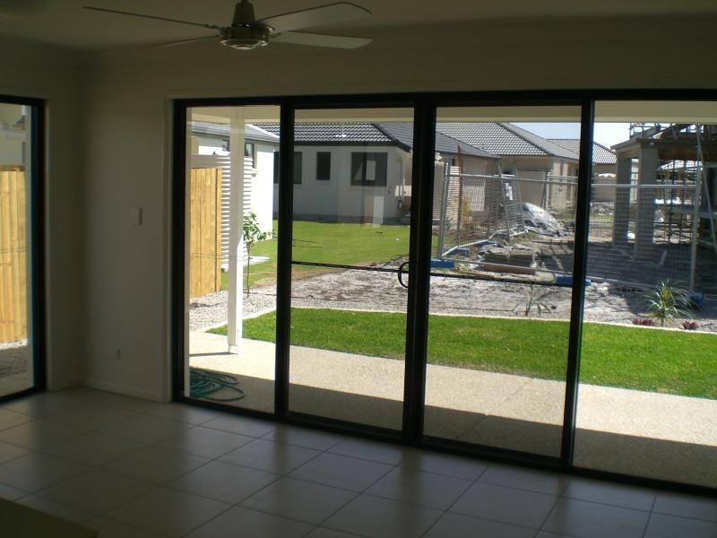 129 Birchgrove Street, Sippy Downs QLD 4556