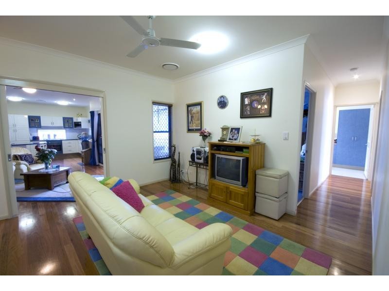 8 PICCA PLACE, Palmwoods QLD 4555