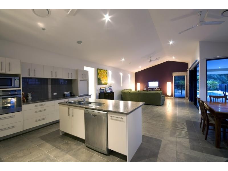 9 RIMMEL PLACE, Palmwoods QLD 4555