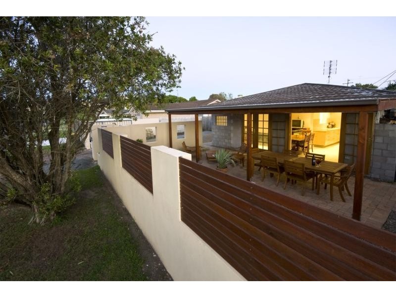 21 Surf Road, Alexandra Headland QLD 4572
