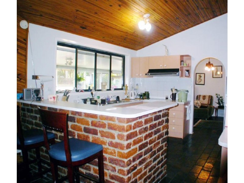 10 Palm Grove Crescent, Tewantin QLD 4565