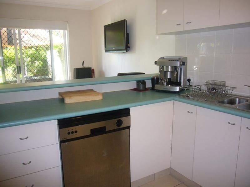 Unit 23/18 Lake Weyba Drive, Noosaville QLD 4566