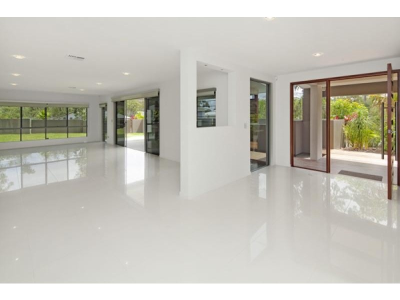 8 Jacksonia Place, Noosaville QLD 4566