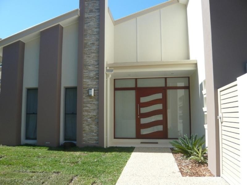 27 Jacksonia Place, Noosaville QLD 4566