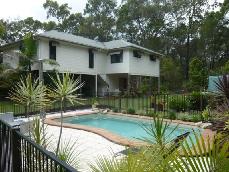 40 Lakeside Drive, Cooroibah QLD 4565