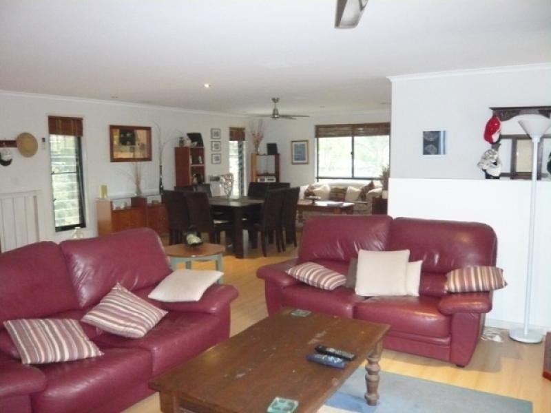 40 Lakeside Drive, Cooroibah QLD 4565