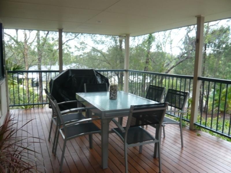 40 Lakeside Drive, Cooroibah QLD 4565