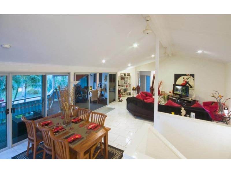 73 Hooper Crescent, Tewantin QLD 4565