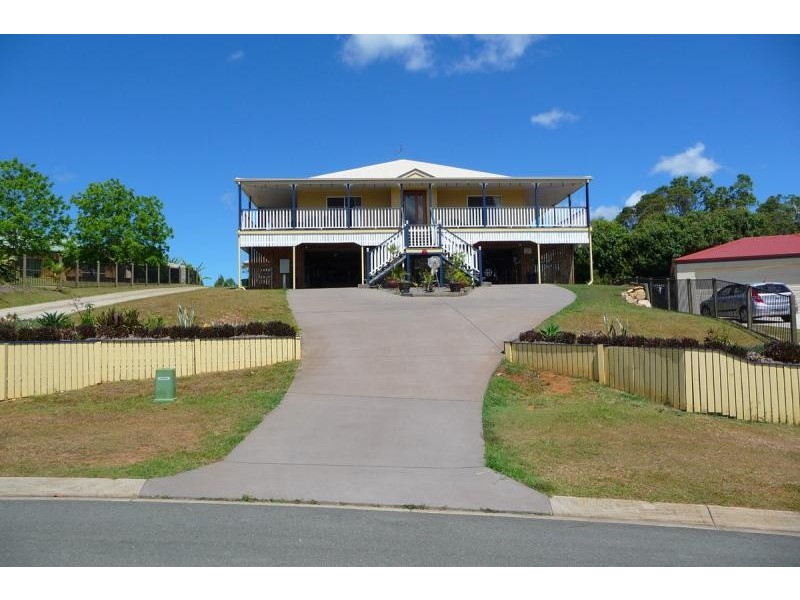 33 Kensington Drive, Cooroy QLD 4563