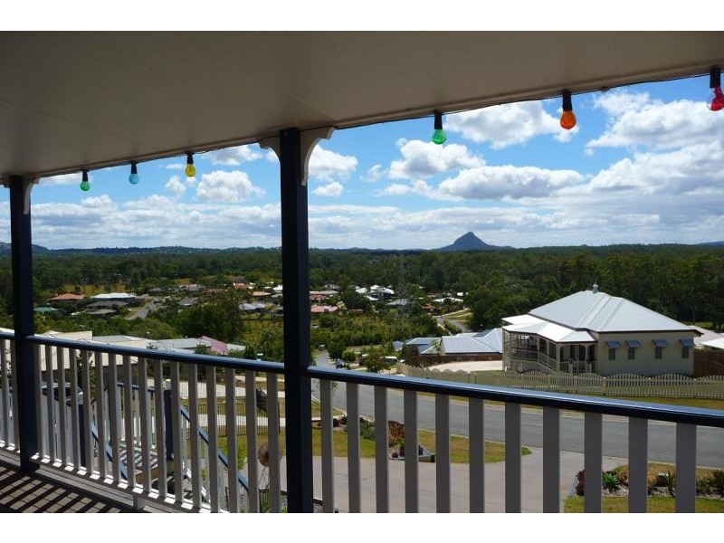 33 Kensington Drive, Cooroy QLD 4563